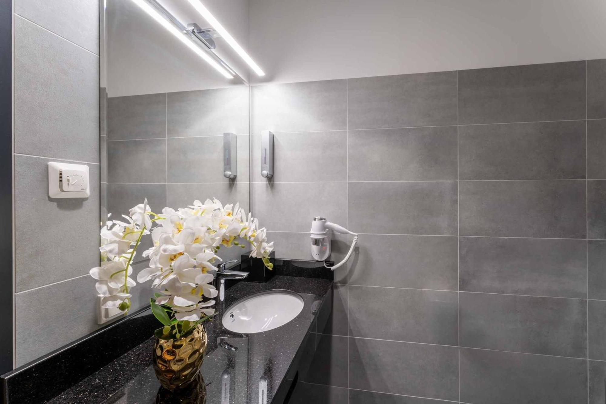 Plaza Residence Wiener Neustadt Zewnętrze zdjęcie